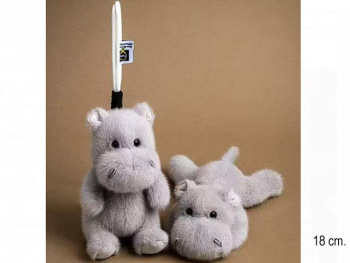 им Бегемот арт. 209018 Брелок на шнурке 18 см в пак. им Бегемот арт. 209018 Брелок на шнурке 18 см в пак.